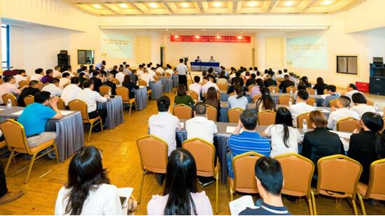 埋头赶路，也要抬头寻道