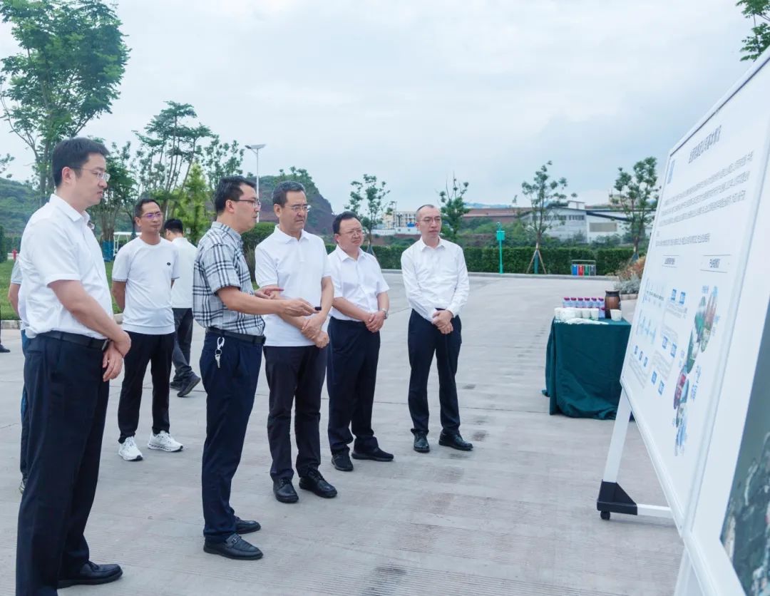 省国资委党委书记、主任冯文生赴宜宾调研国企改革深化提升行动工作并主持召开片区座谈会